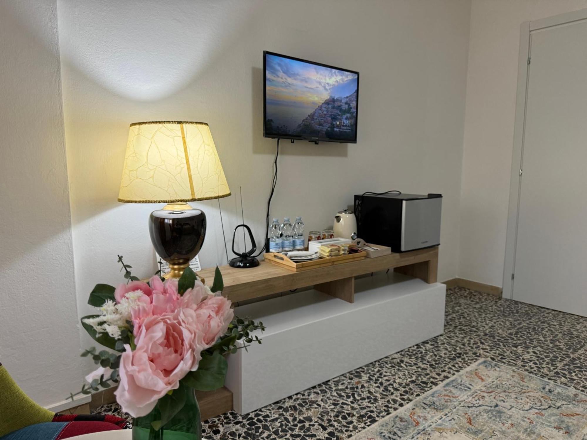 The Galaxy House Hotel Pisa Buitenkant foto